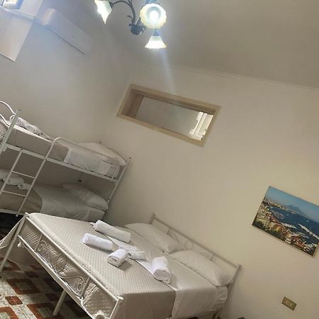Casa Nonna Rusell Villa Наполи Екстериор снимка